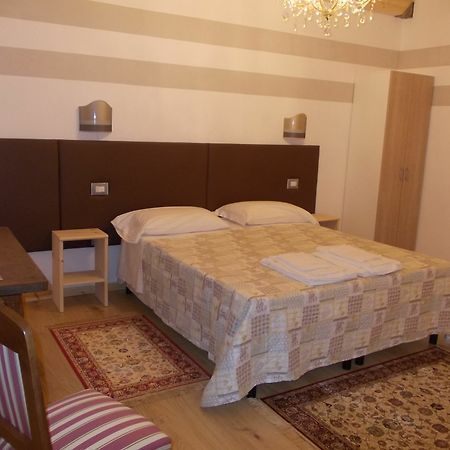 Romagnoli 36 Hotel Verona Exterior photo